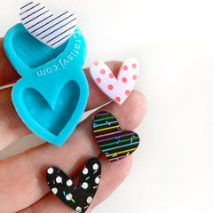 Striped and dotted hearts silicone mold / Molde de silicón de corazones con rayas y puntos