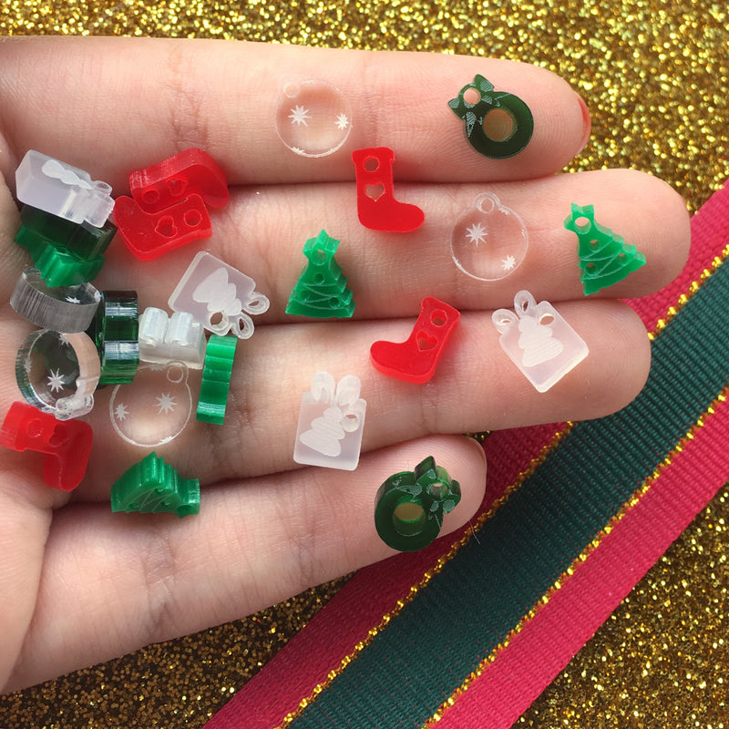 Tiny Christmas / 25 Pieces, 10-15mm