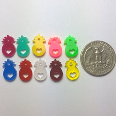 Tiny Pineapples with Hearts / 10 Pieces, 15mm