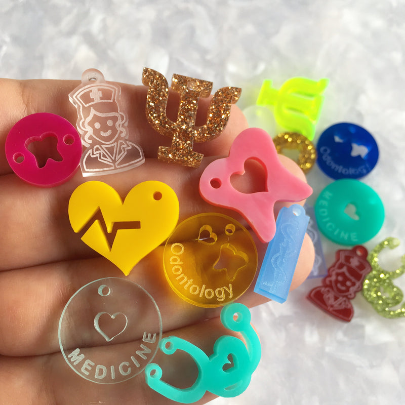 Medicine-themed Charms / 9 Pieces, 15-30mm