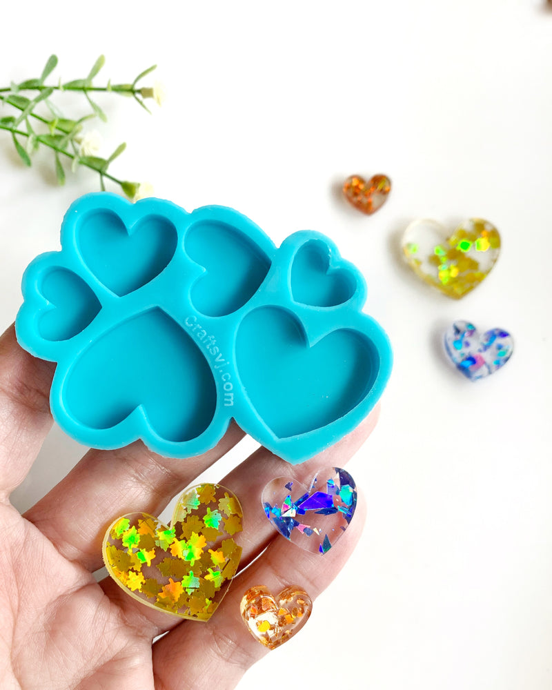 6 hearts silicone mold three different sizes / Molde de silicón de 6 corazones en tres tamaños
