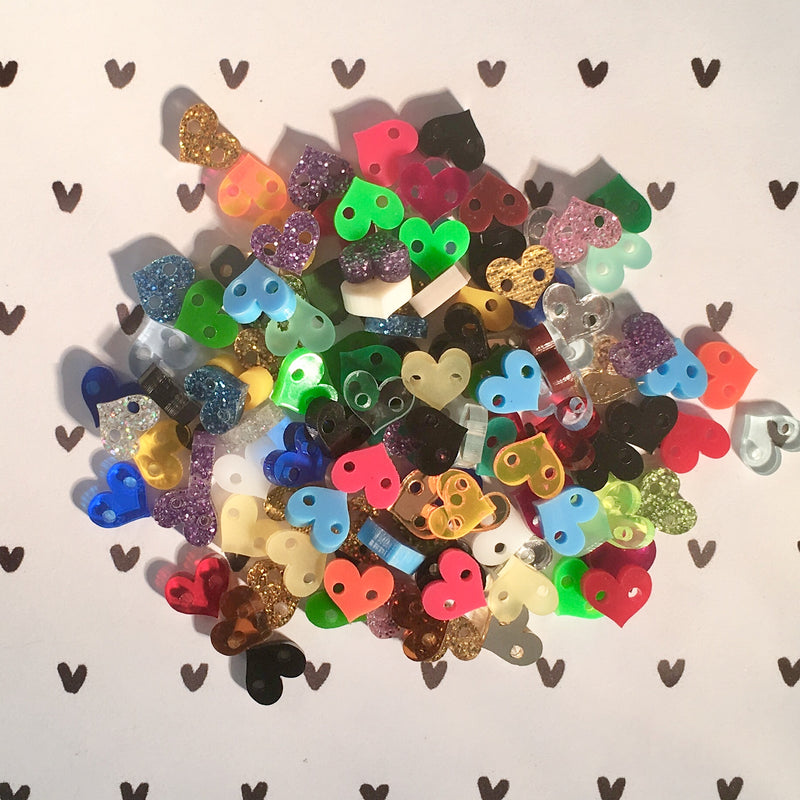 Heart Links Tiny Charms / 50 Pieces, 10mm