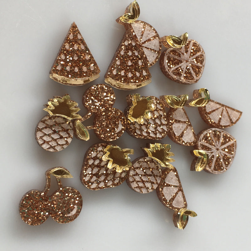 Fruit studs or cabochons / 7 pairs, 15-20mm