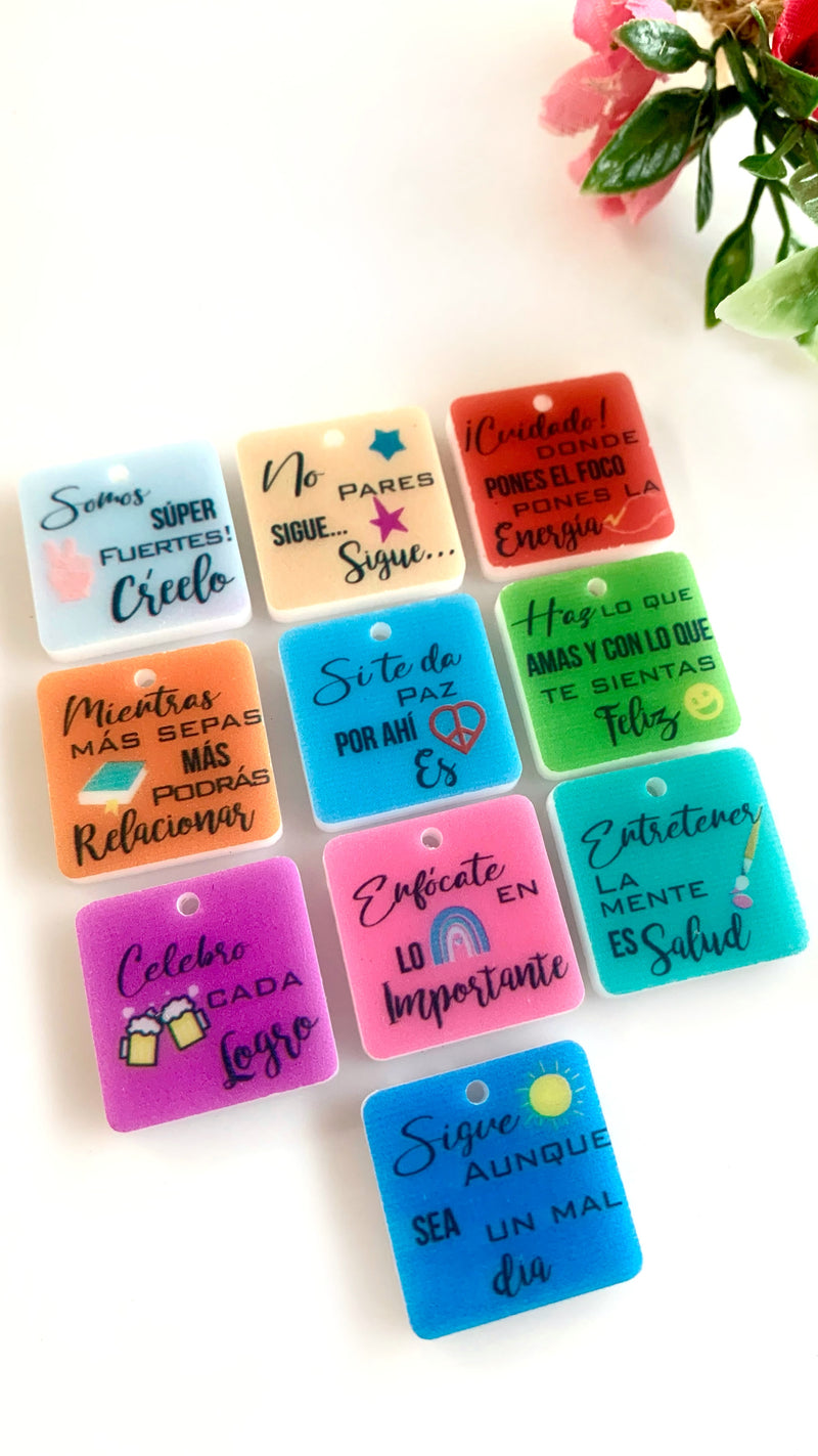 Charms con propósito impresos / 10 piezas, 20mm