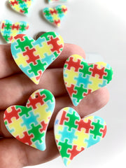 Corazones impresos autismo puzzle/ 8 charms, 30mm