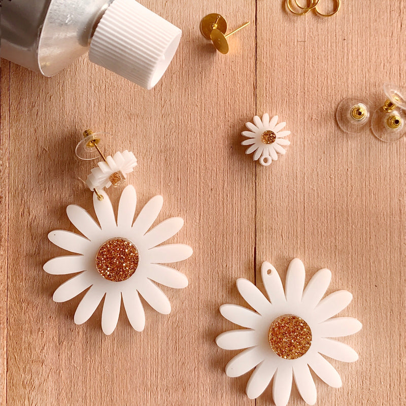 Daisies for dangles / spring / 12 pieces, 43-16mm
